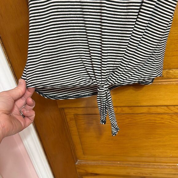 Moa Moa Sleeveless Black White Yellow Blouse Women’s Extra Small - Picture 4 of 6